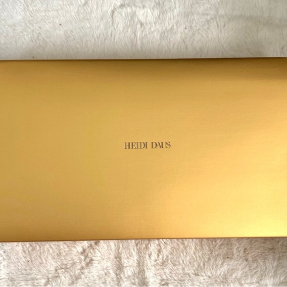 Heidi Daus Vibrant “GRAND SHIEK” 🐘Pendant Necklace - Picture 9 of 9